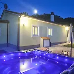 Tatil Evi Freeda Vintijan